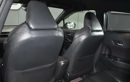 Toyota C-HR I рестайлинг, 2016 год, 2 200 000 рублей, 12 фотография