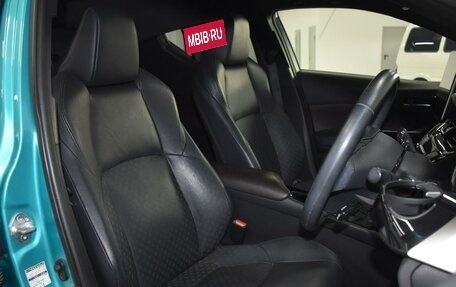 Toyota C-HR I рестайлинг, 2016 год, 2 200 000 рублей, 11 фотография