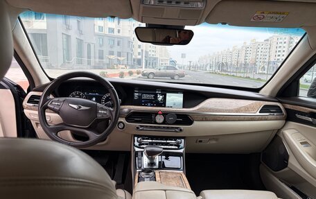 Genesis G90 I рестайлинг, 2016 год, 2 390 000 рублей, 9 фотография