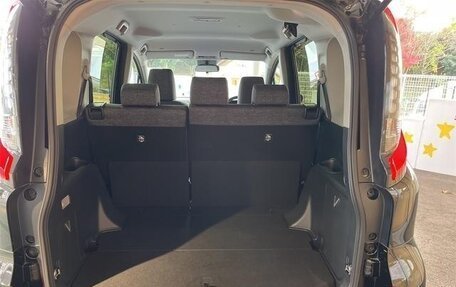 Toyota Sienta, 2023 год, 1 550 000 рублей, 14 фотография