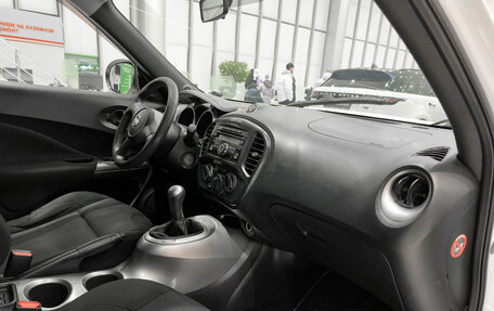 Nissan Juke II, 2012 год, 899 000 рублей, 13 фотография