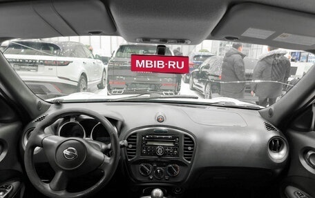 Nissan Juke II, 2012 год, 899 000 рублей, 17 фотография