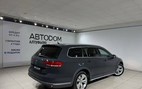 Volkswagen Passat B8 рестайлинг, 2017 год, 2 059 000 рублей, 2 фотография
