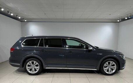 Volkswagen Passat B8 рестайлинг, 2017 год, 2 059 000 рублей, 6 фотография