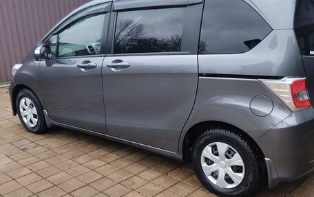 Honda Freed I, 2014 год, 1 190 000 рублей, 4 фотография