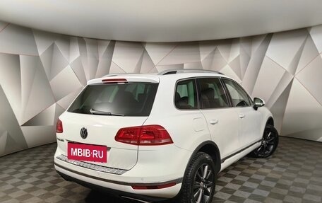 Volkswagen Touareg III, 2016 год, 2 495 000 рублей, 2 фотография