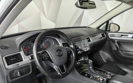 Volkswagen Touareg III, 2016 год, 2 495 000 рублей, 18 фотография