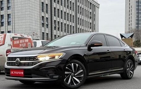 Volkswagen Passat B8 рестайлинг, 2021 год, 2 450 000 рублей, 4 фотография