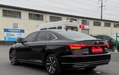 Volkswagen Passat B8 рестайлинг, 2021 год, 2 450 000 рублей, 8 фотография