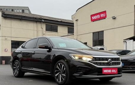 Volkswagen Passat B8 рестайлинг, 2021 год, 2 450 000 рублей, 3 фотография