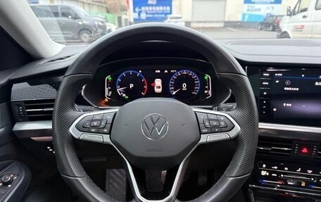 Volkswagen Passat B8 рестайлинг, 2021 год, 2 450 000 рублей, 17 фотография