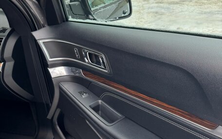 Ford Explorer VI, 2016 год, 2 500 000 рублей, 21 фотография