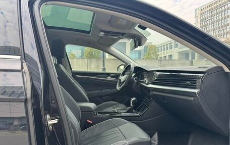 Volkswagen Passat B8 рестайлинг, 2021 год, 2 450 000 рублей, 16 фотография