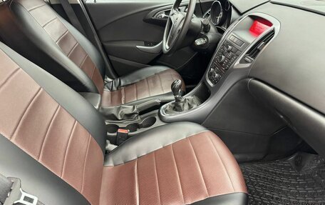 Opel Astra J, 2013 год, 770 000 рублей, 10 фотография