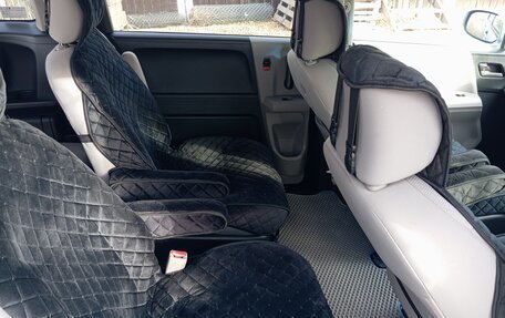 Honda Freed I, 2011 год, 1 050 000 рублей, 17 фотография