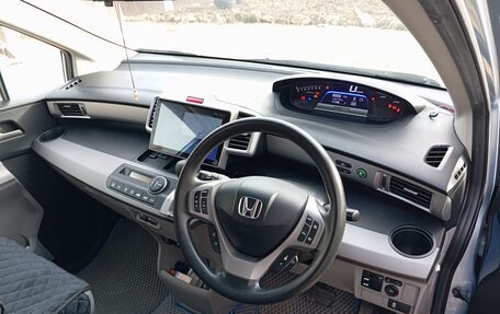 Honda Freed I, 2011 год, 1 050 000 рублей, 14 фотография