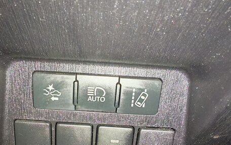 Toyota Prius Alpha I (ZVW40/41), 2015 год, 1 450 000 рублей, 14 фотография