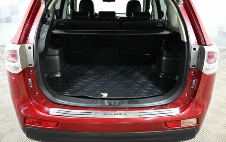 Mitsubishi Outlander III рестайлинг 3, 2013 год, 1 545 000 рублей, 6 фотография