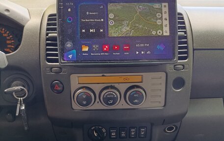 Nissan Navara (Frontier), 2007 год, 1 050 000 рублей, 12 фотография