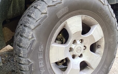 Nissan Navara (Frontier), 2007 год, 1 050 000 рублей, 8 фотография