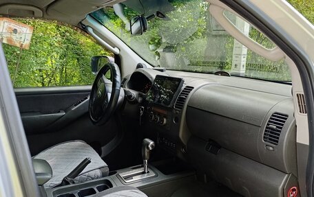 Nissan Navara (Frontier), 2007 год, 1 050 000 рублей, 9 фотография