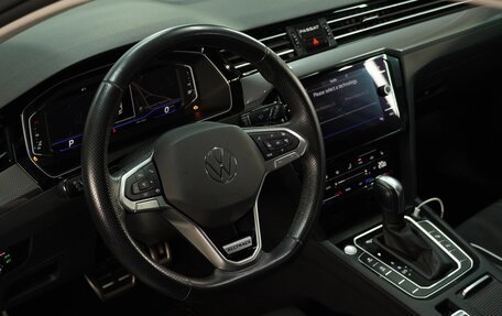Volkswagen Passat B8 рестайлинг, 2021 год, 4 700 000 рублей, 3 фотография