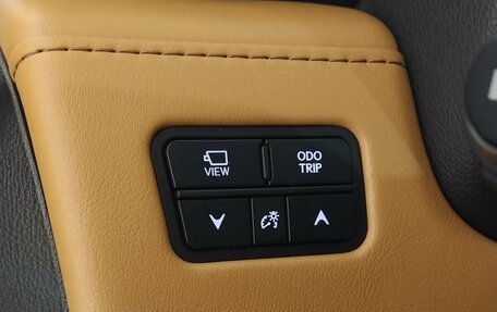 Lexus LX, 2022 год, 15 100 000 рублей, 18 фотография