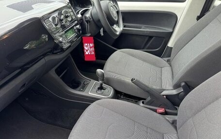 Volkswagen up! I рестайлинг, 2013 год, 540 000 рублей, 9 фотография