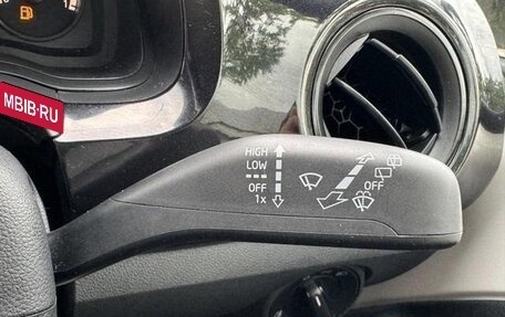 Volkswagen up! I рестайлинг, 2013 год, 540 000 рублей, 15 фотография