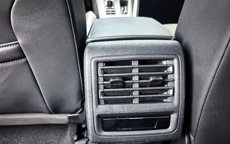 Volkswagen Golf VIII, 2022 год, 1 740 004 рублей, 12 фотография