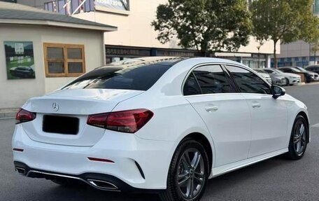 Mercedes-Benz A-Класс, 2022 год, 1 850 000 рублей, 7 фотография