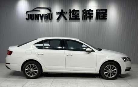 Skoda Octavia, 2022 год, 1 395 000 рублей, 8 фотография