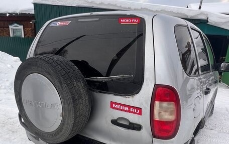 Chevrolet Niva I рестайлинг, 2004 год, 220 000 рублей, 1 фотография