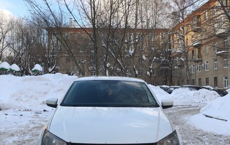 Volkswagen Polo VI (EU Market), 2018 год, 740 000 рублей, 2 фотография