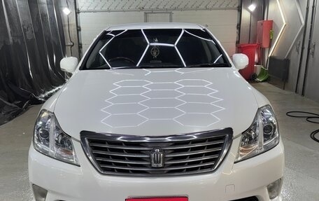 Toyota Crown, 2010 год, 1 950 000 рублей, 9 фотография