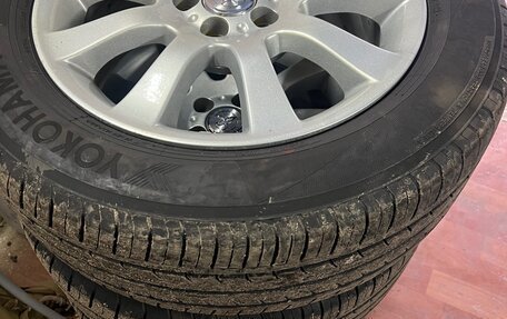 Toyota Avensis III рестайлинг, 2006 год, 950 000 рублей, 2 фотография