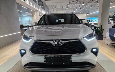 Toyota Highlander, 2025 год, 6 200 000 рублей, 2 фотография