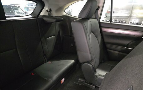 Toyota Highlander, 2025 год, 6 200 000 рублей, 17 фотография