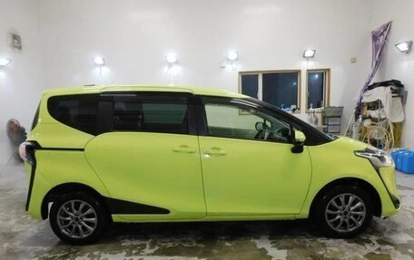Toyota Sienta II, 2018 год, 1 322 000 рублей, 7 фотография