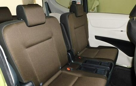 Toyota Sienta II, 2018 год, 1 322 000 рублей, 13 фотография