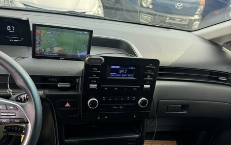 Hyundai Staria, 2021 год, 1 800 000 рублей, 14 фотография