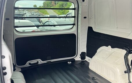 Hyundai Staria, 2021 год, 1 800 000 рублей, 21 фотография