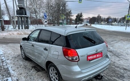Toyota Matrix, 2003 год, 395 000 рублей, 7 фотография
