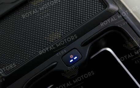 Land Rover Range Rover IV рестайлинг, 2025 год, 32 400 000 рублей, 12 фотография