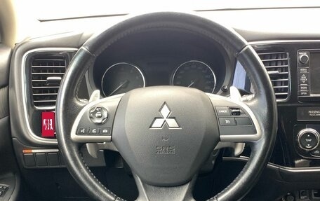 Mitsubishi Outlander III рестайлинг 3, 2012 год, 1 399 900 рублей, 13 фотография