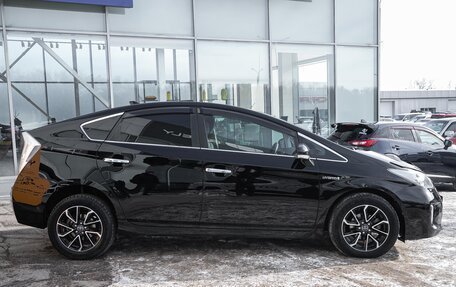 Toyota Prius, 2010 год, 1 035 000 рублей, 9 фотография