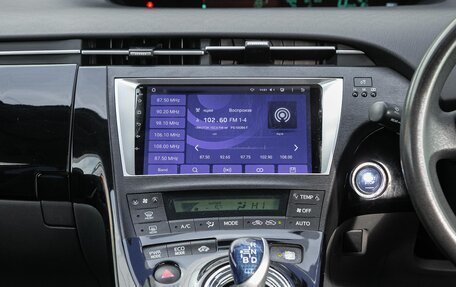 Toyota Prius, 2010 год, 1 035 000 рублей, 15 фотография