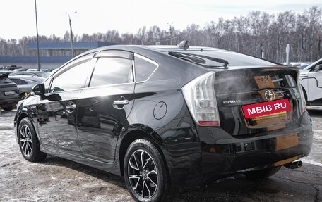 Toyota Prius, 2010 год, 1 035 000 рублей, 5 фотография