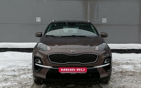 KIA Sportage IV рестайлинг, 2019 год, 1 999 000 рублей, 2 фотография