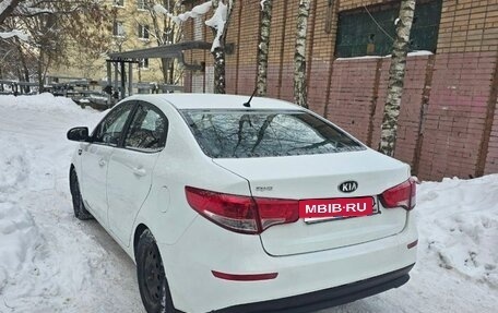 KIA Rio III рестайлинг, 2016 год, 660 000 рублей, 2 фотография